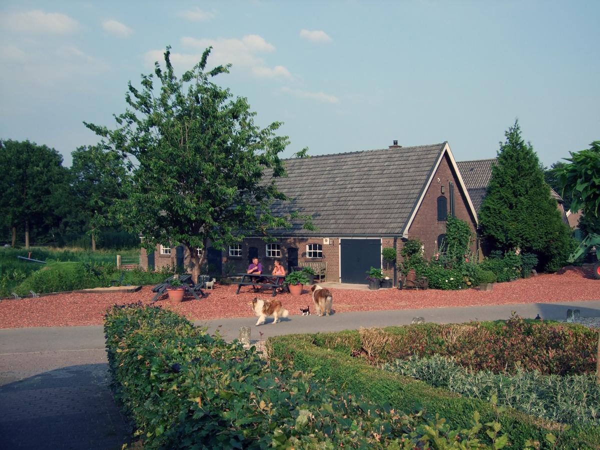 De Priesnitzhoeve Laag-Soeren 外观 照片